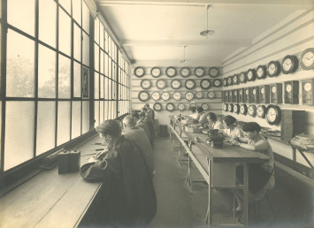 2004.6.5 – vue des ateliers Hatot (1933)